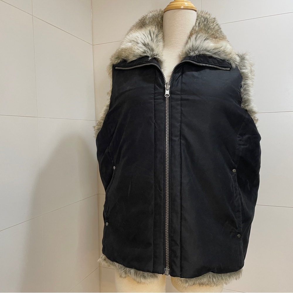 Lned black vest